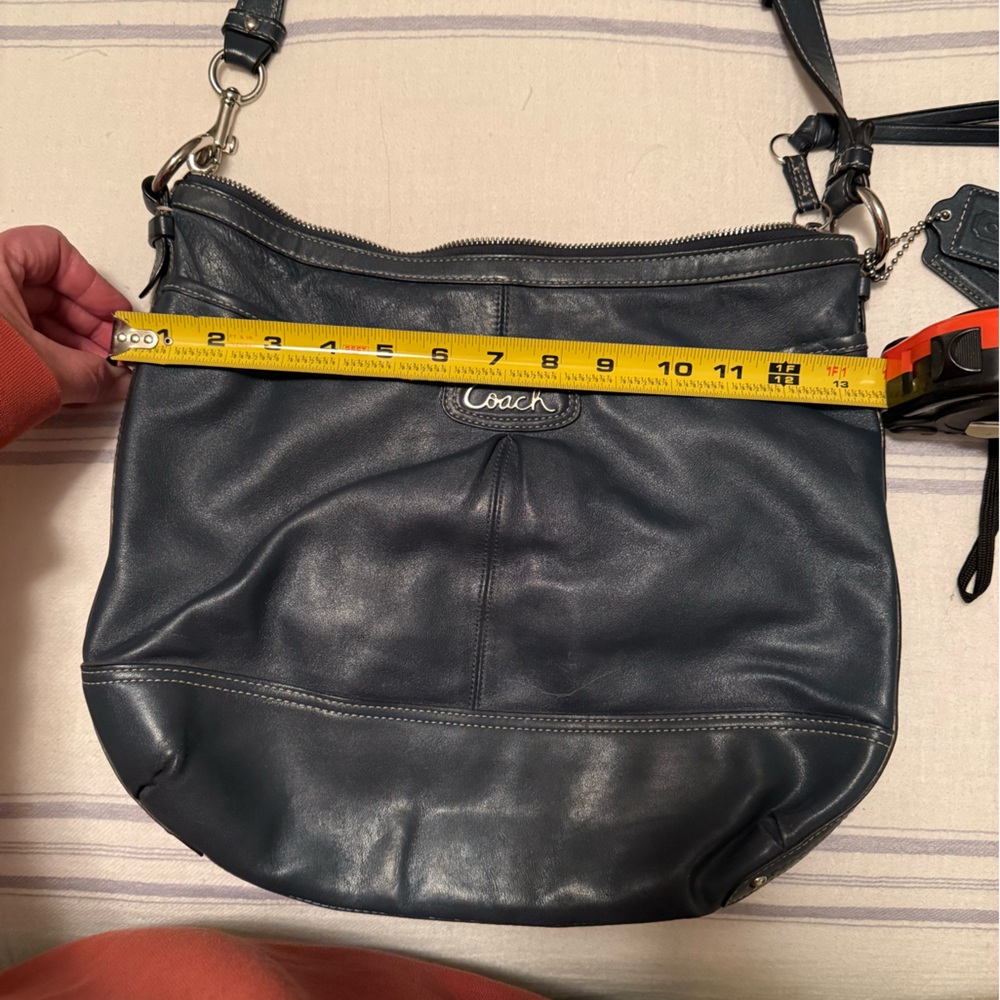 Navy blue Coach purse - Picture 5 of 5